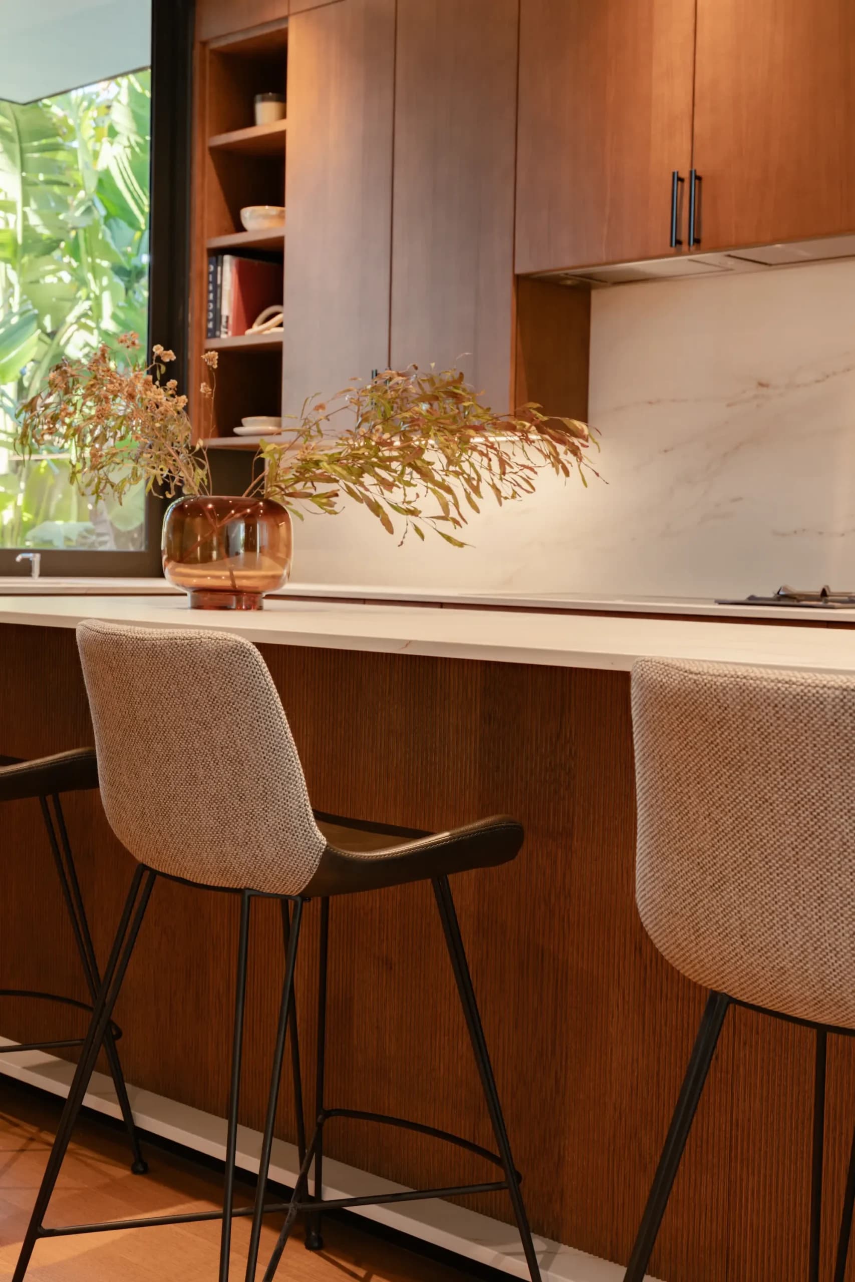 Minimalist DOCA kitchen cabinetry detail